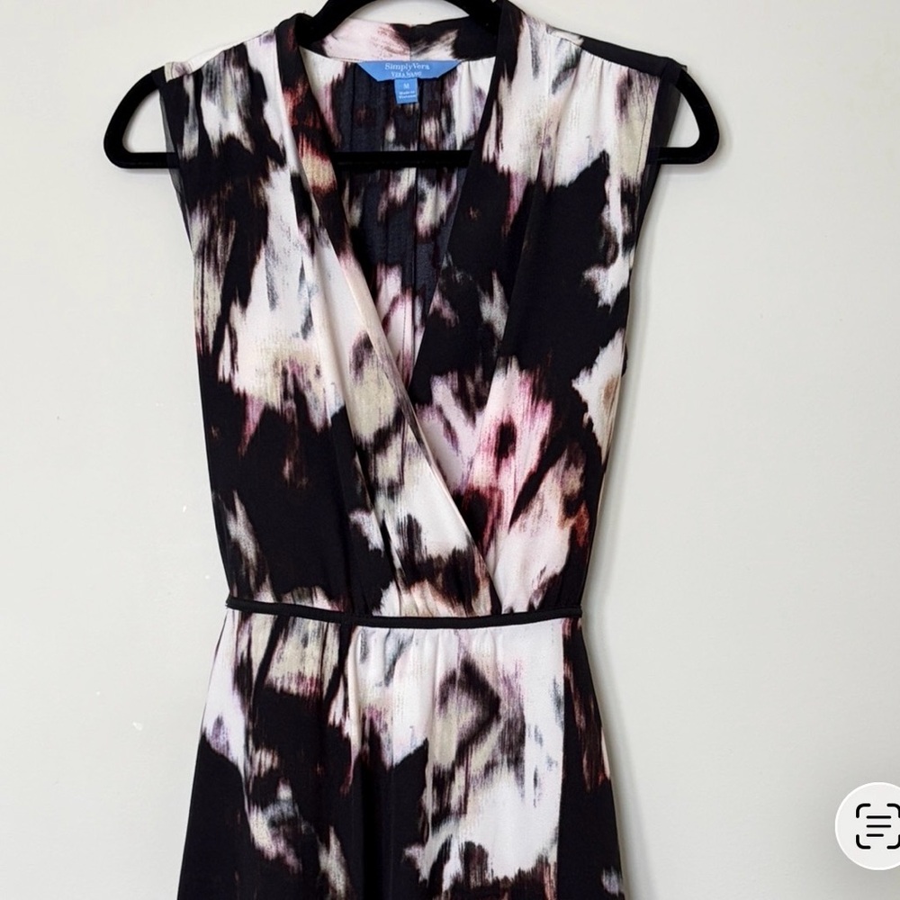 Simply Vera Vera Wang Black and Pink Midi Dress